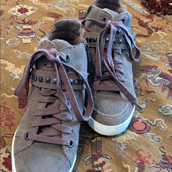 Booties - Picture 2 of 4